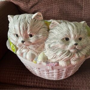 Ceramic Cat Basket Decor